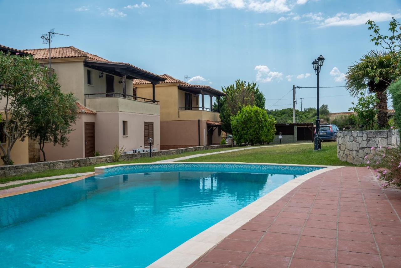 Blue Thea Luxury Villa In Afitos Exterior foto